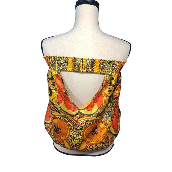 Classique NWT keyhole halter top small - Picture 2 of 6